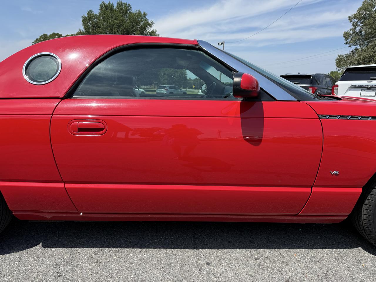 Ford Thunderbird Deluxe 2002