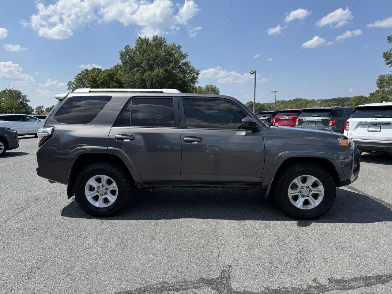 Toyota 4Runner SR5 2WD 2014