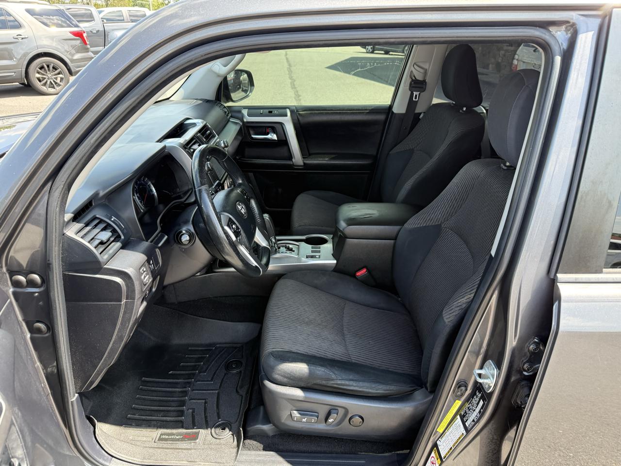 Toyota 4Runner SR5 2WD 2014