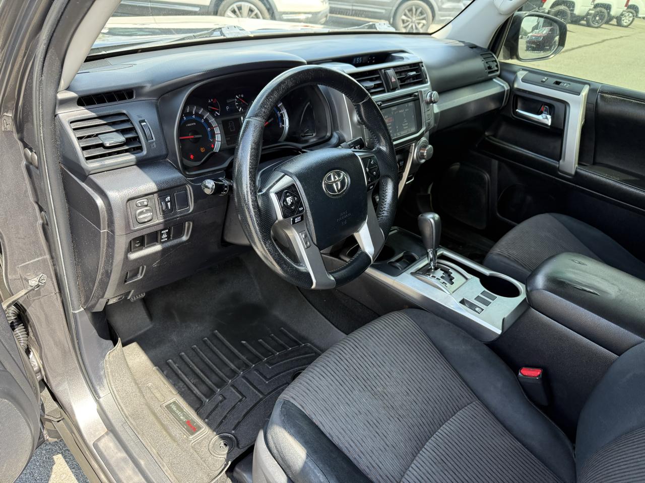 Toyota 4Runner SR5 2WD 2014