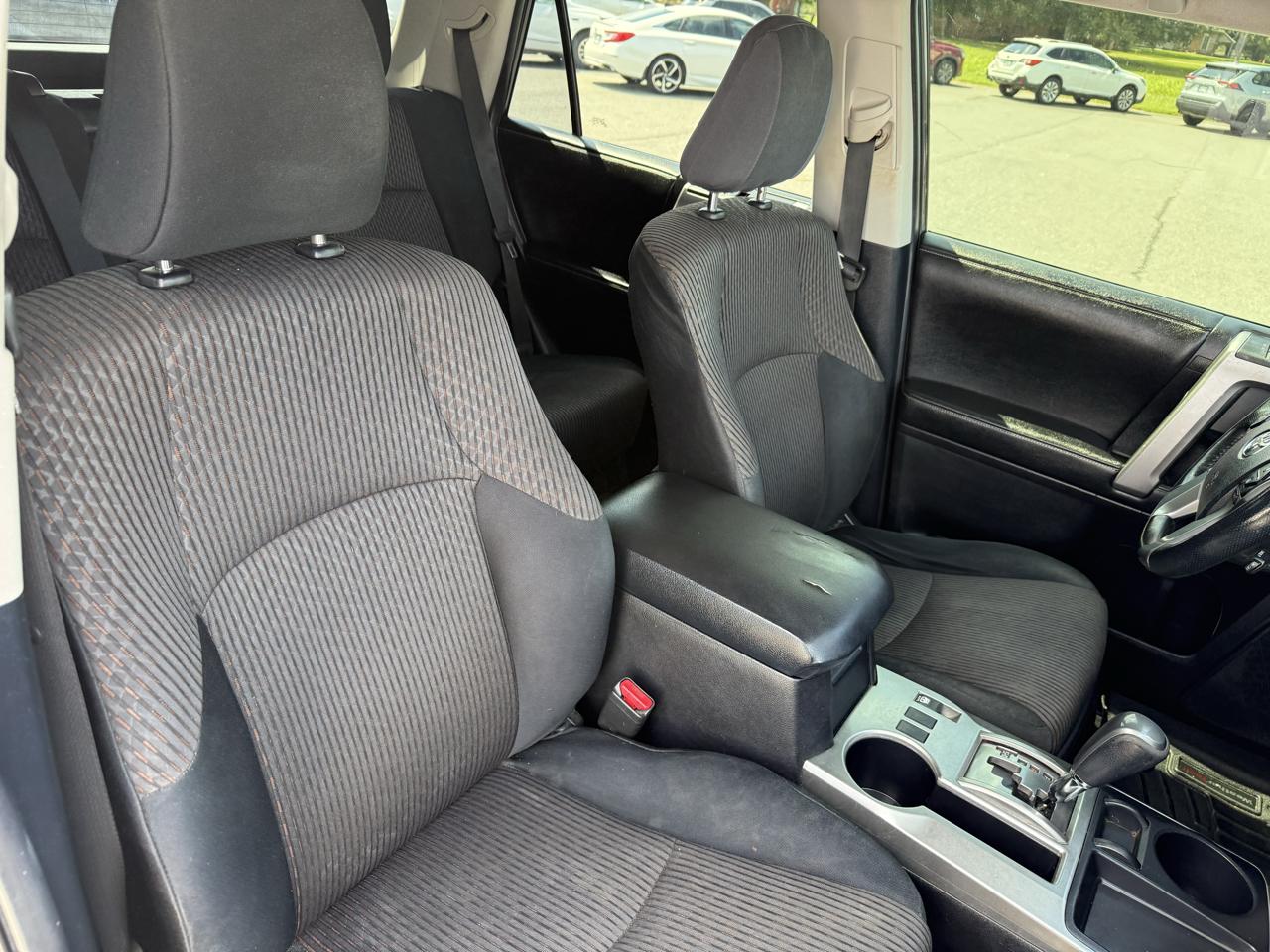 Toyota 4Runner SR5 2WD 2014