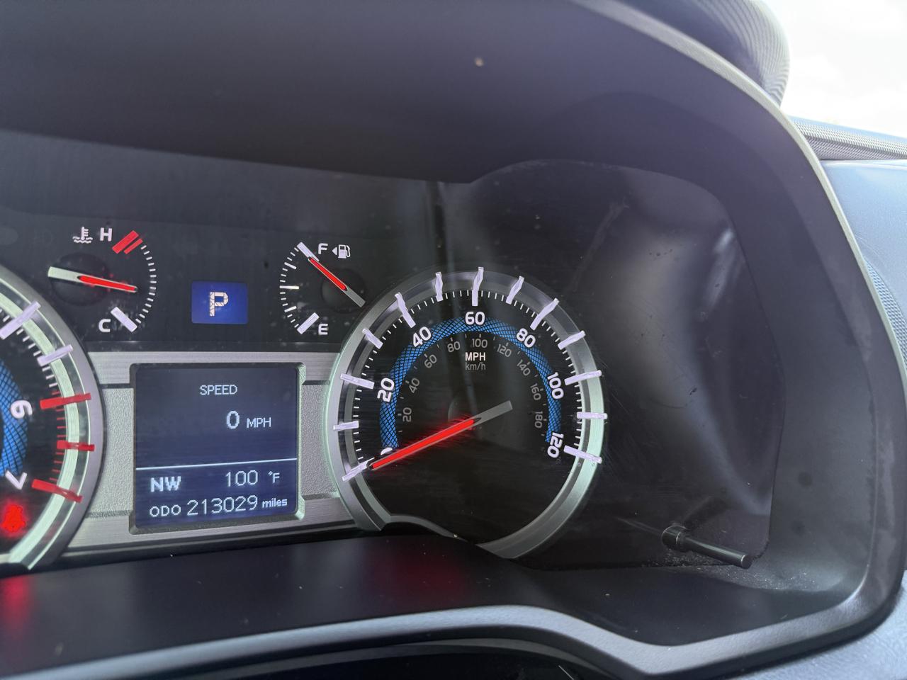 Toyota 4Runner SR5 2WD 2014