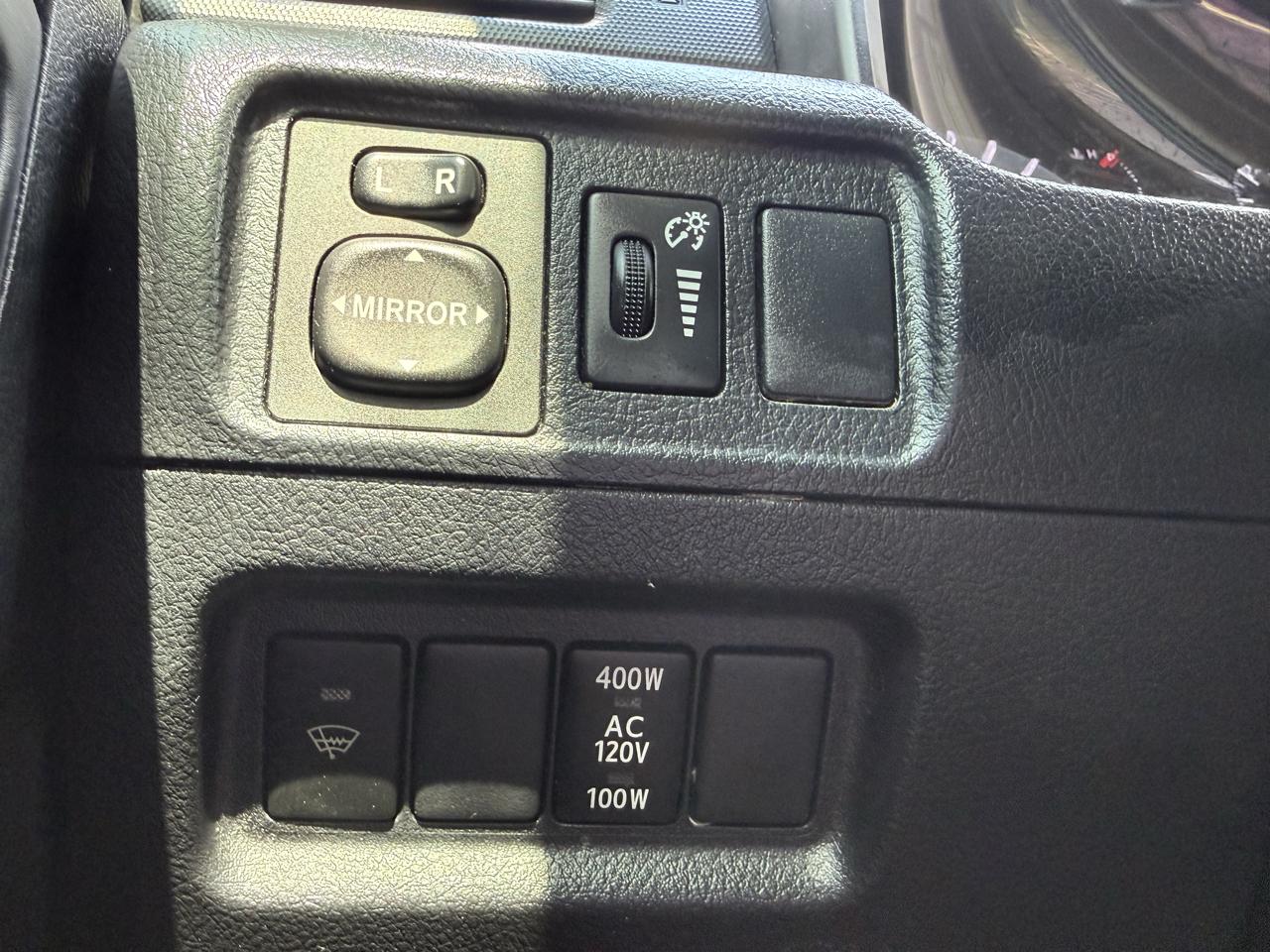 Toyota 4Runner SR5 2WD 2014