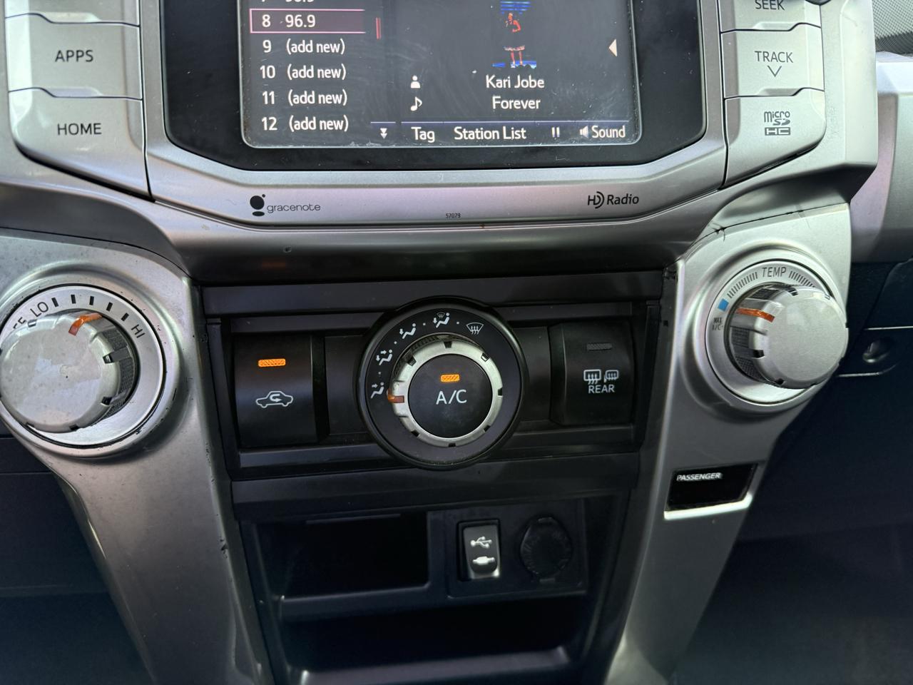 Toyota 4Runner SR5 2WD 2014