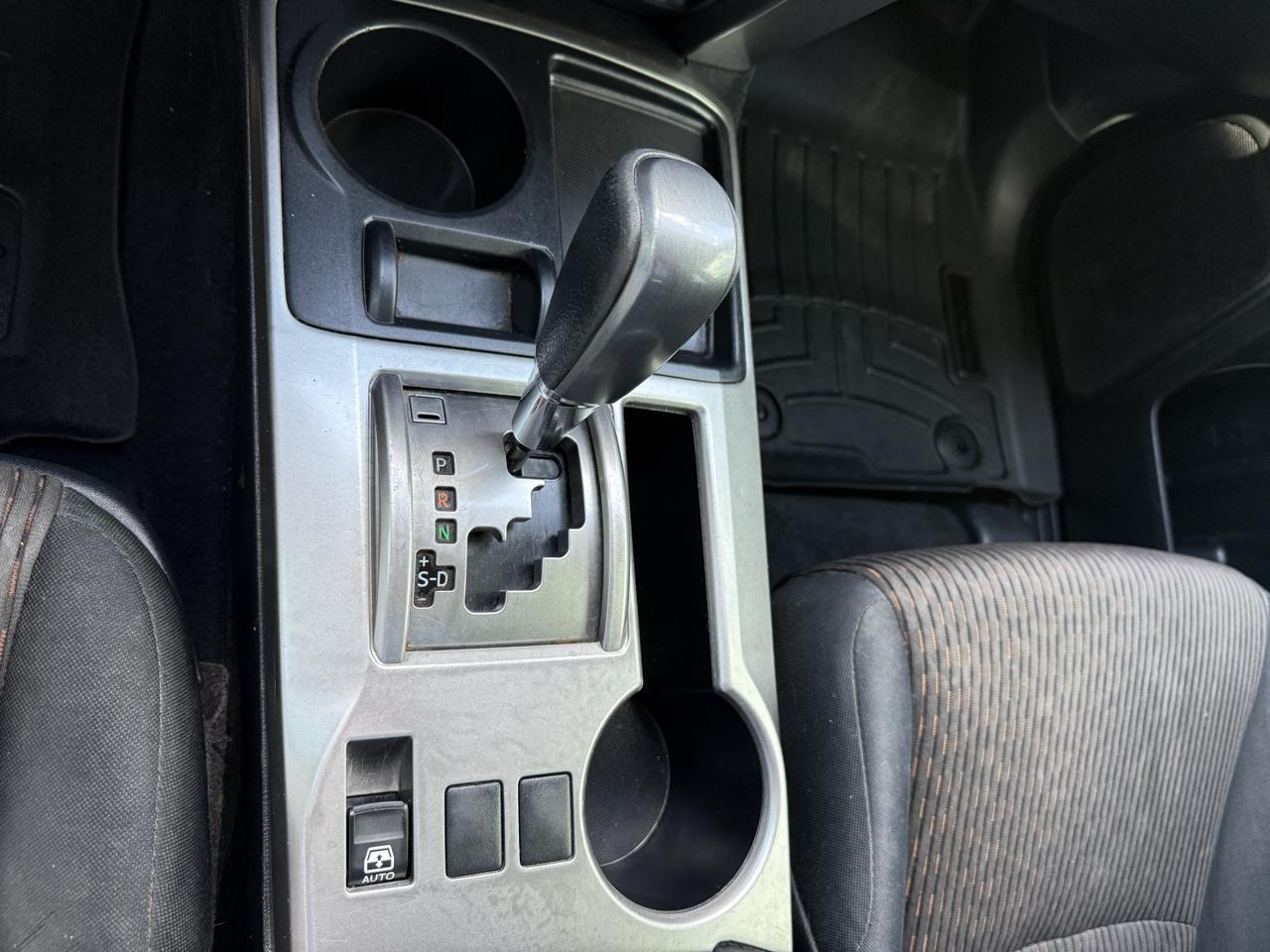 Toyota 4Runner SR5 2WD 2014