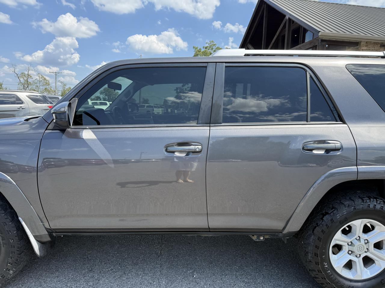 Toyota 4Runner SR5 2WD 2014