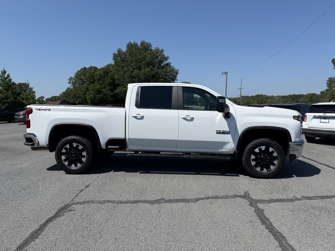 Chevrolet Silverado 2500HD LT Crew Cab 4WD 2020