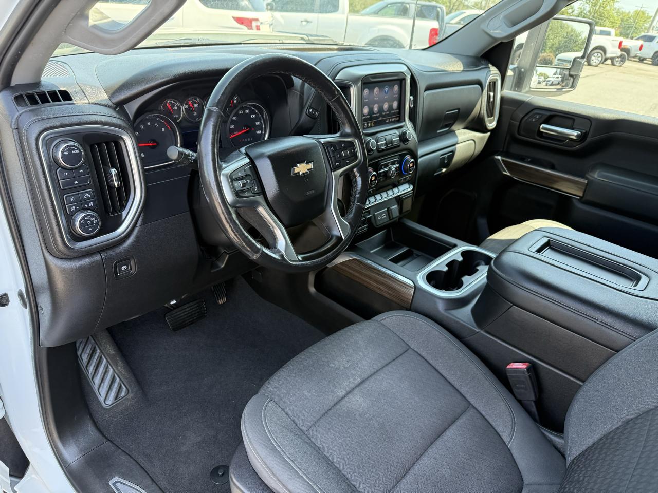 Chevrolet Silverado 2500HD LT Crew Cab 4WD 2020