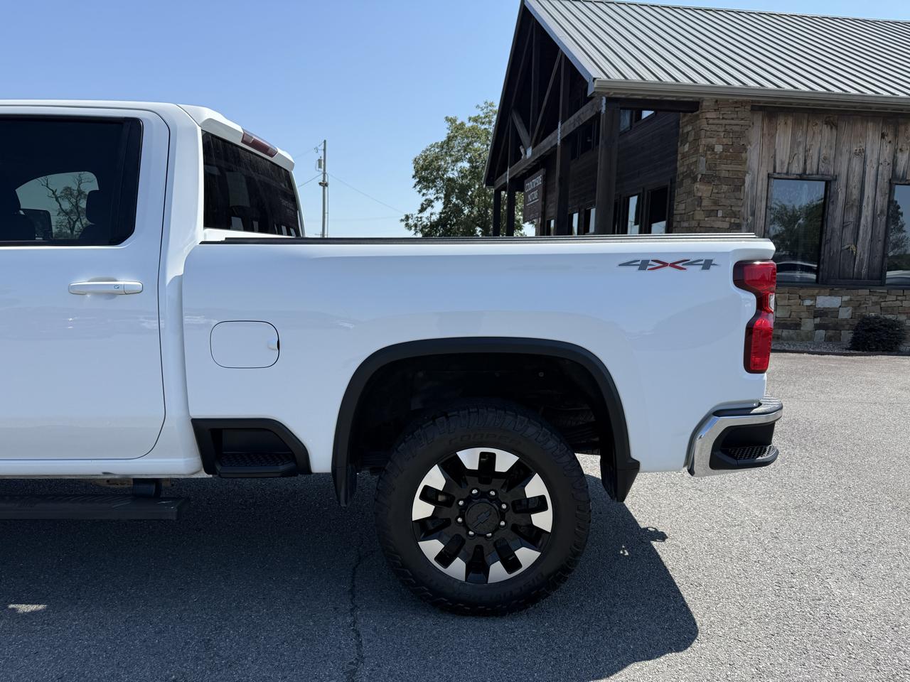 Chevrolet Silverado 2500HD LT Crew Cab 4WD 2020