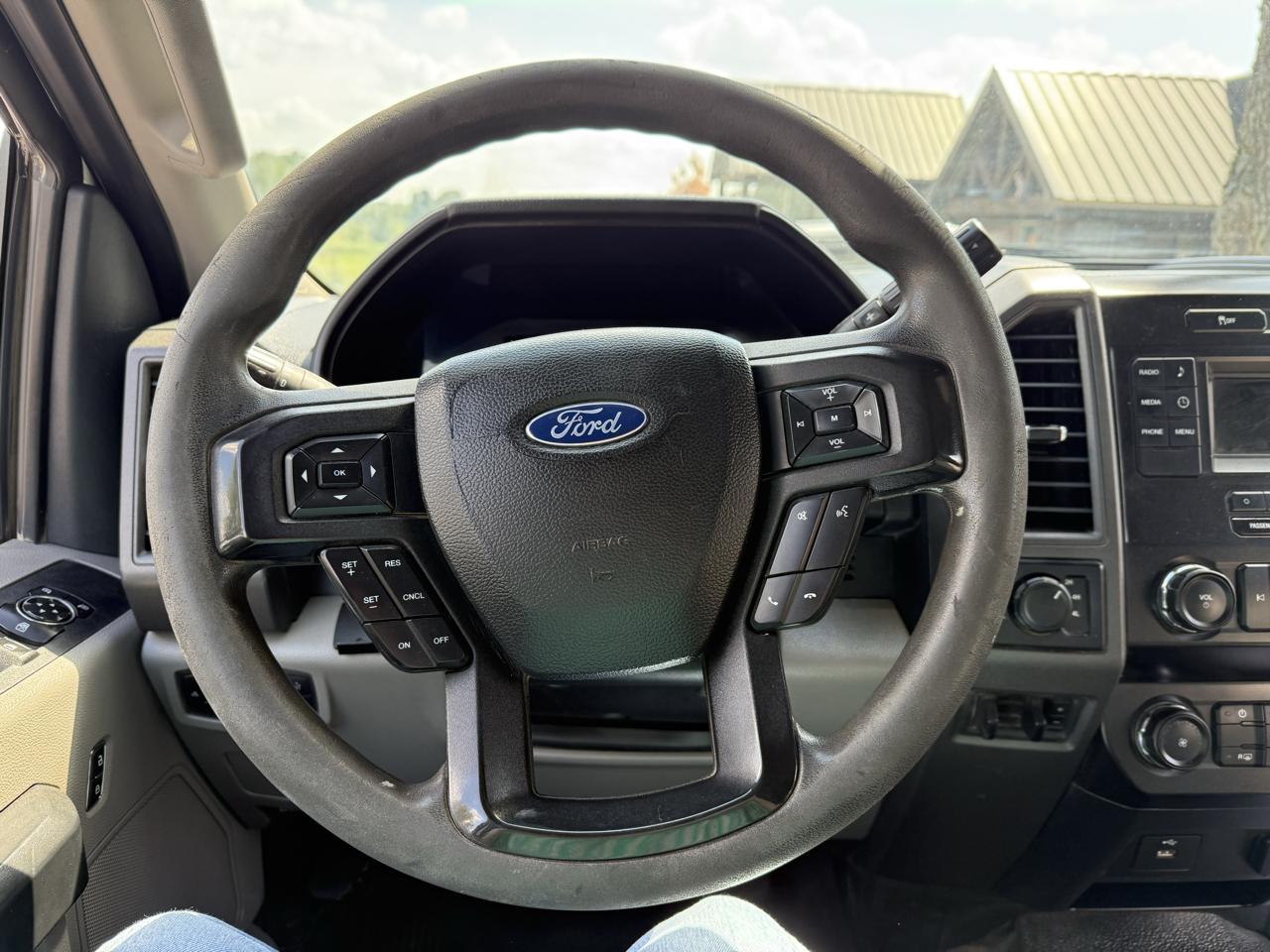 Ford F-250 SD XL Crew Cab Long Bed 4WD 2019