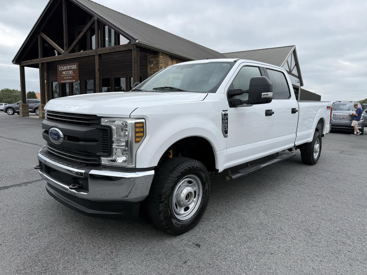 Ford F-250 SD XL Crew Cab Long Bed 4WD 2019