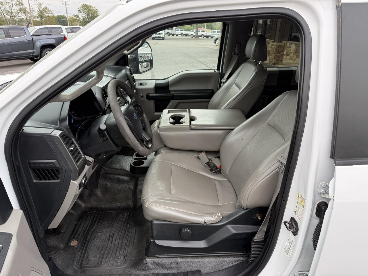 Ford F-250 SD XL Crew Cab Long Bed 4WD 2019