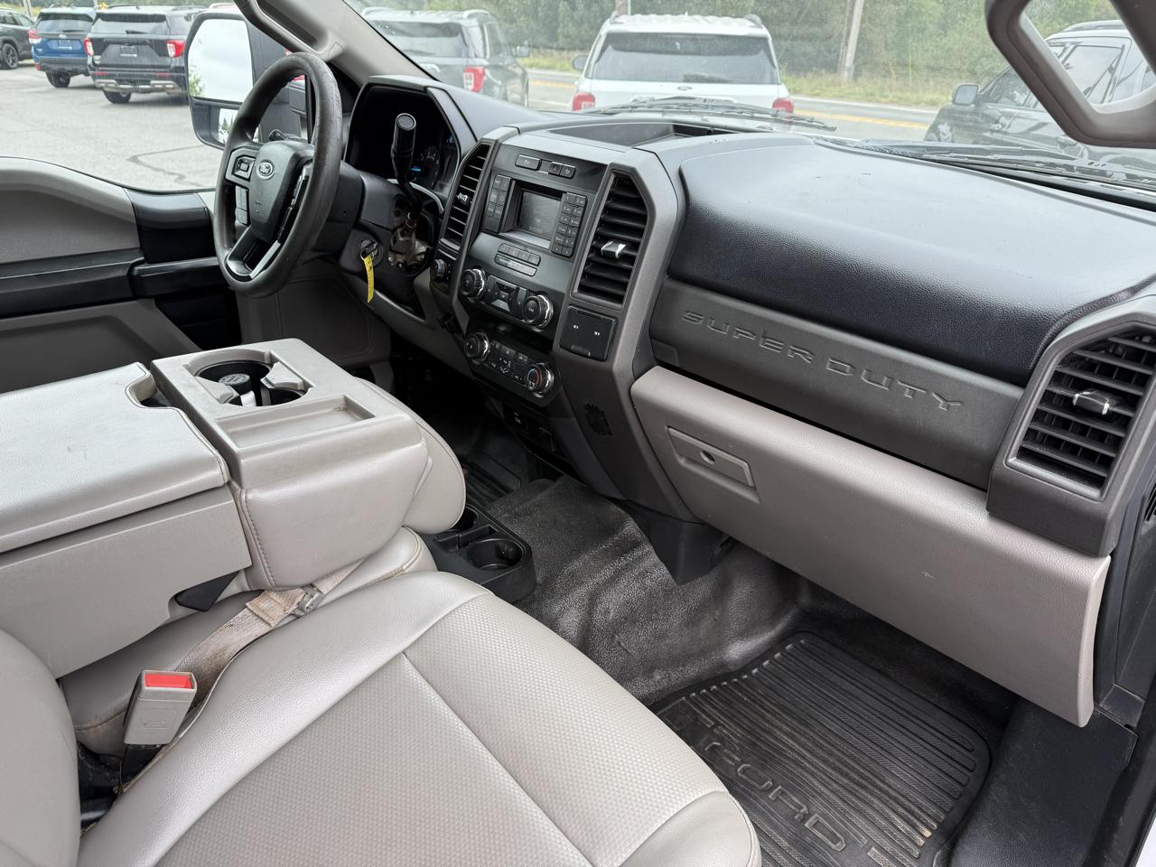 Ford F-250 SD XL Crew Cab Long Bed 4WD 2019