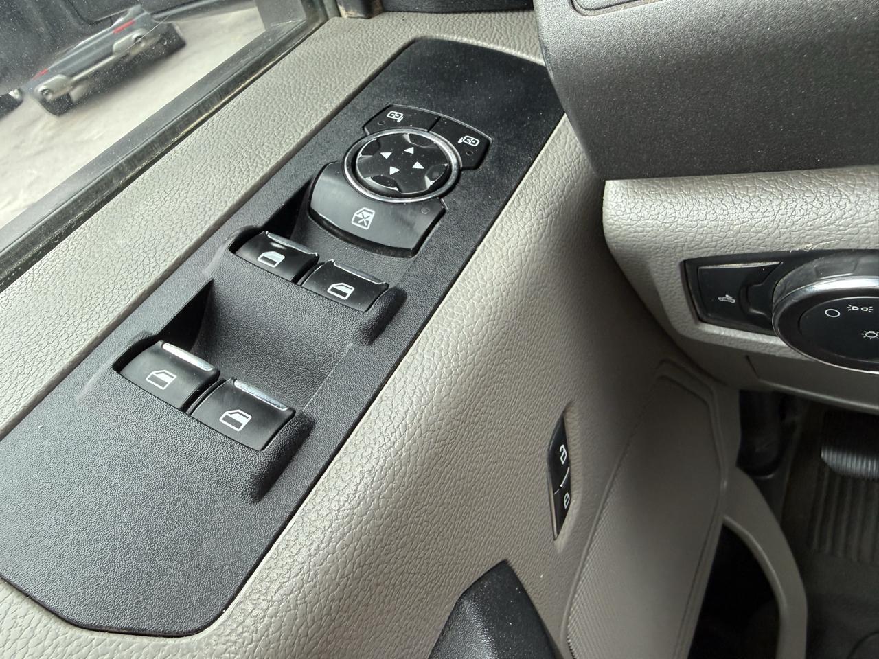 Ford F-250 SD XL Crew Cab Long Bed 4WD 2019