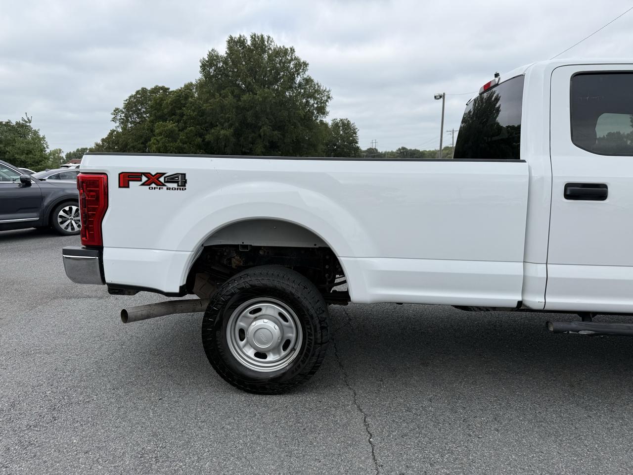 Ford F-250 SD XL Crew Cab Long Bed 4WD 2019
