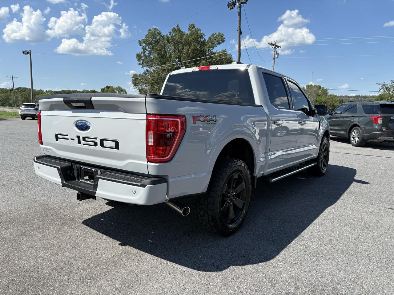 Ford F-150 XLT SuperCrew 4WD 2023