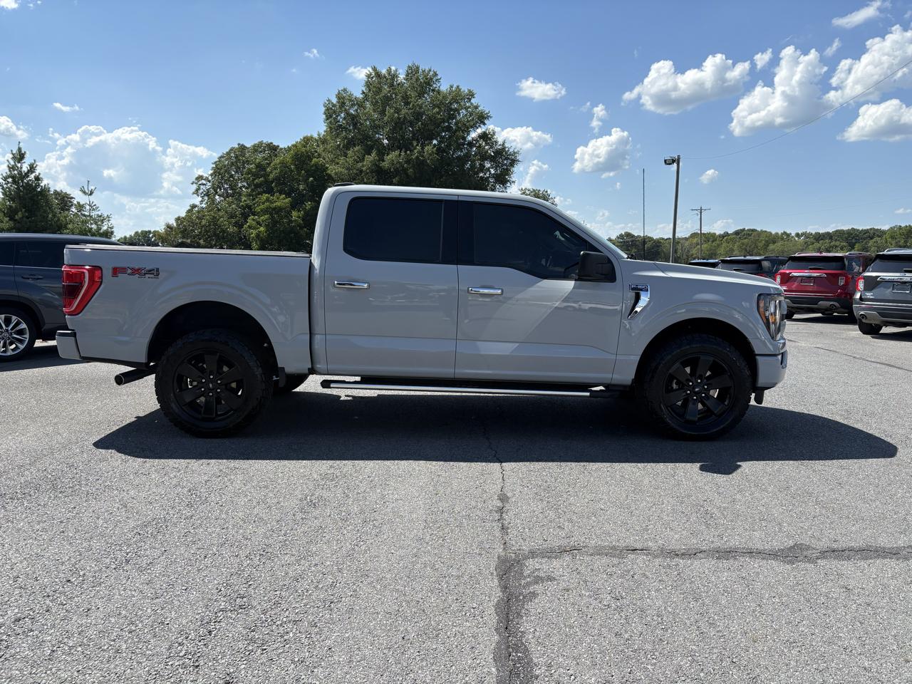 Ford F-150 XLT SuperCrew 4WD 2023
