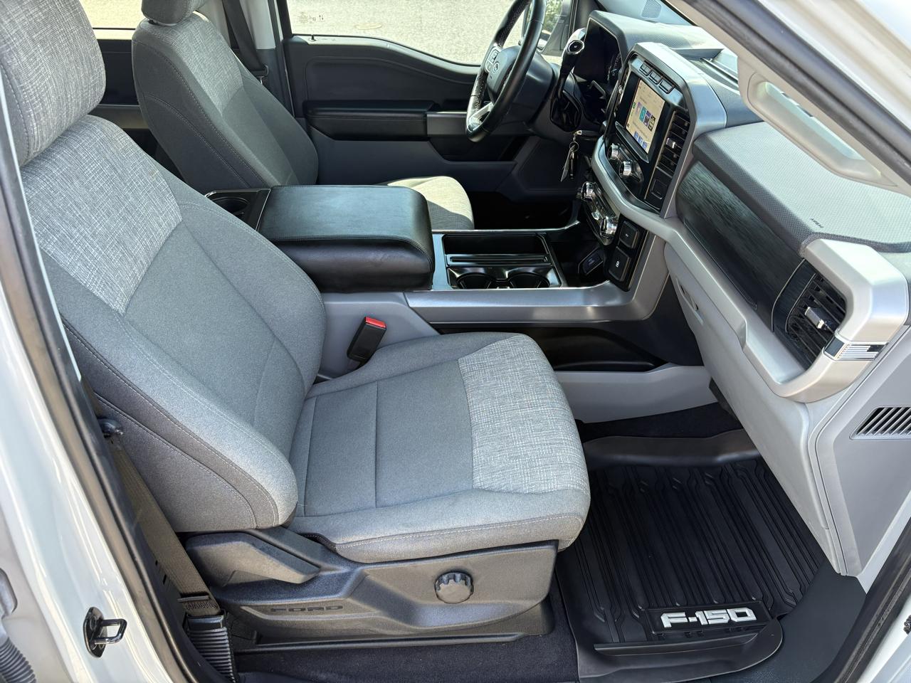 Ford F-150 XLT SuperCrew 4WD 2023