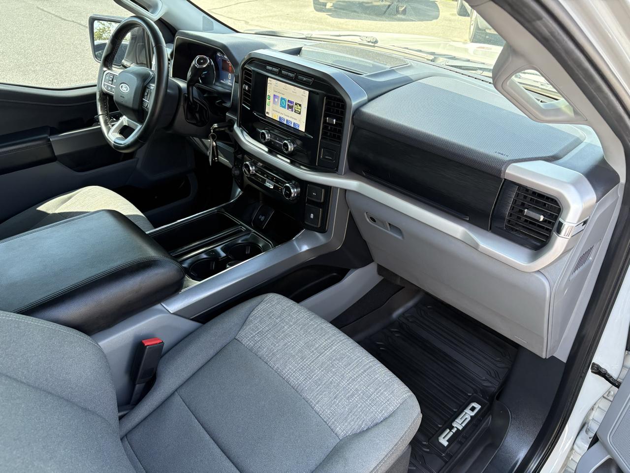 Ford F-150 XLT SuperCrew 4WD 2023