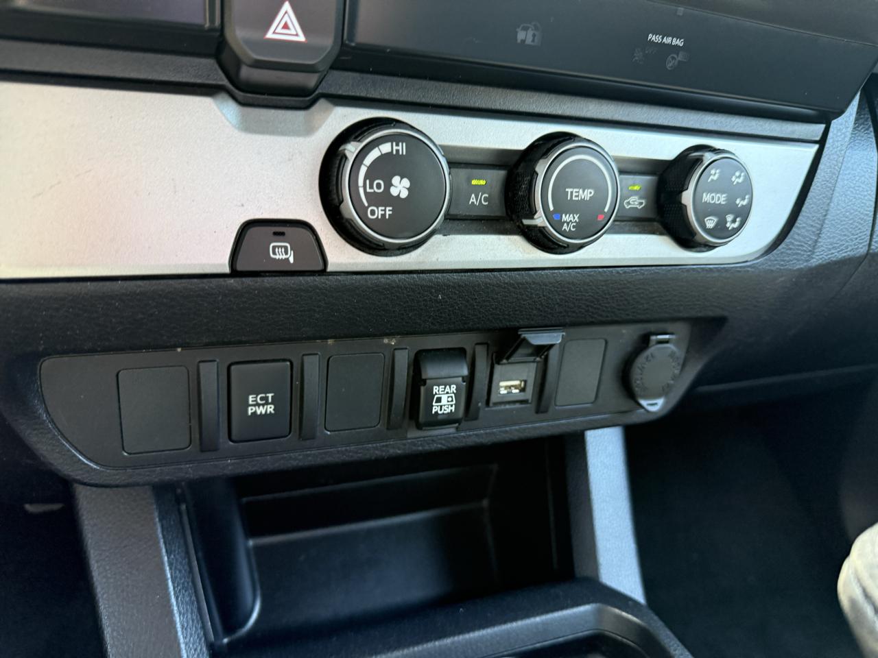 Toyota Tacoma SR5 Double Cab 5' Bed V6 4x2 AT (Natl) 2020