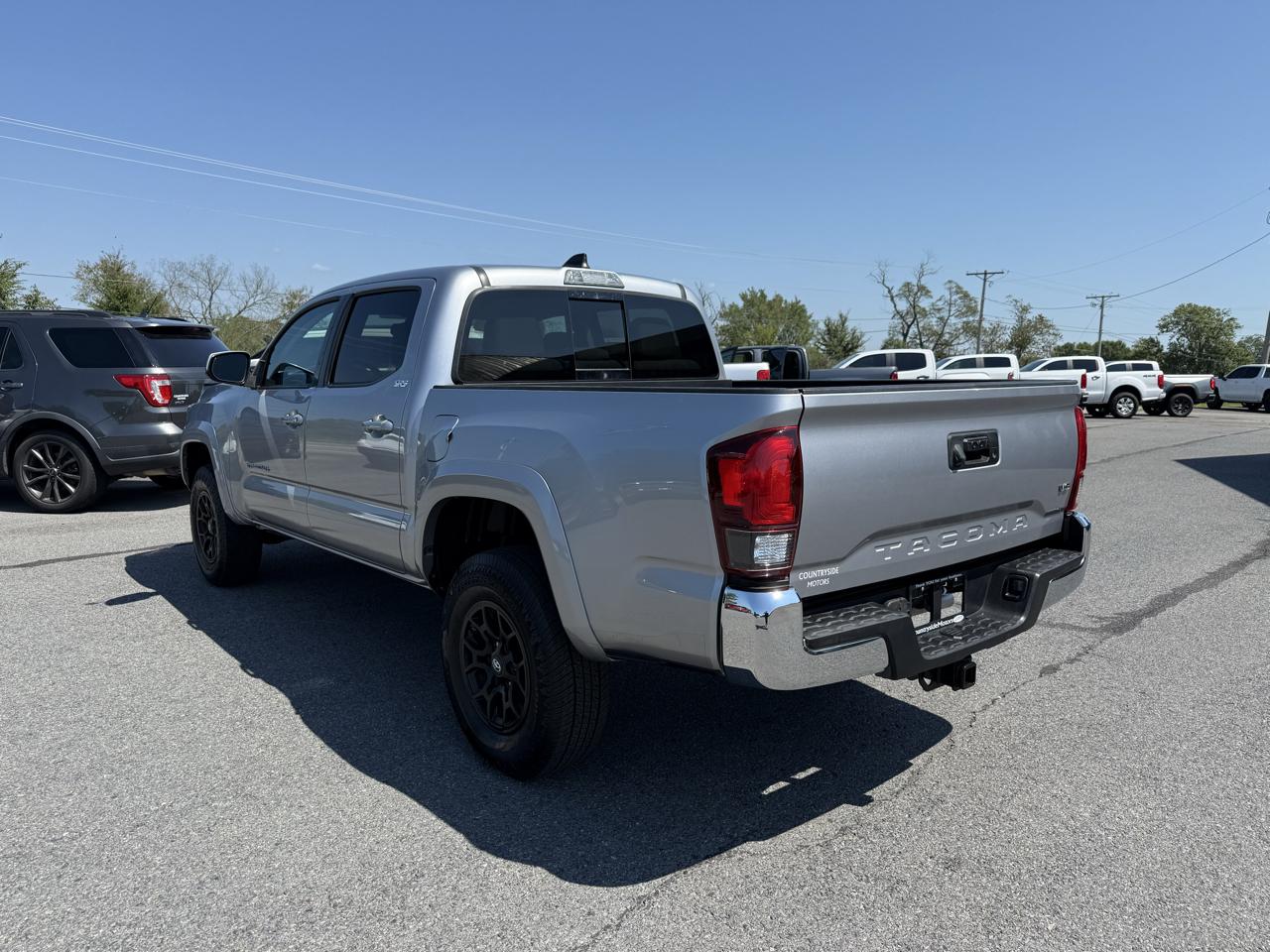 Toyota Tacoma SR5 Double Cab 5' Bed V6 4x2 AT (Natl) 2020