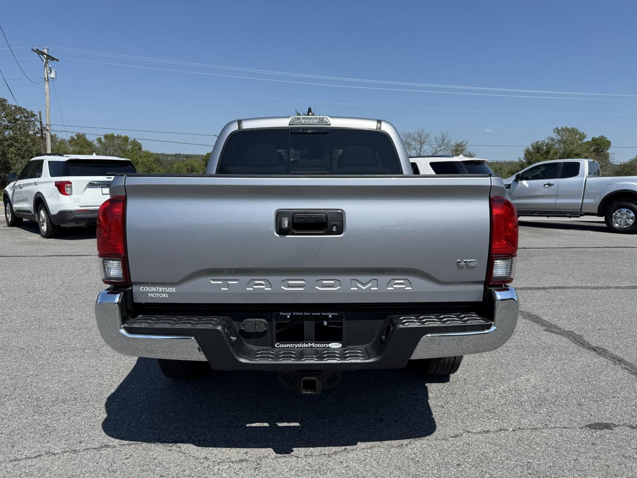 Toyota Tacoma SR5 Double Cab 5' Bed V6 4x2 AT (Natl) 2020