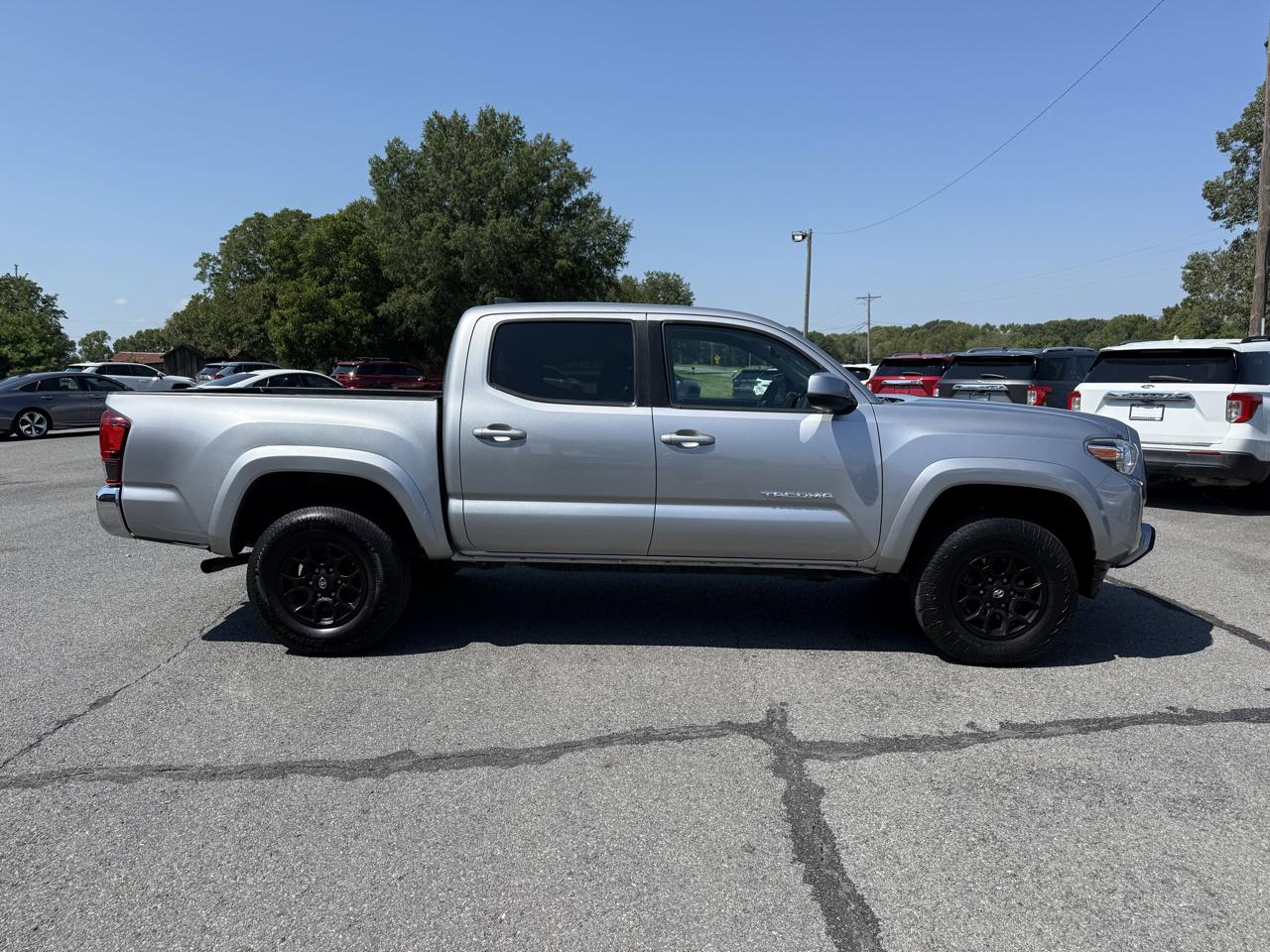 Toyota Tacoma SR5 Double Cab 5' Bed V6 4x2 AT (Natl) 2020
