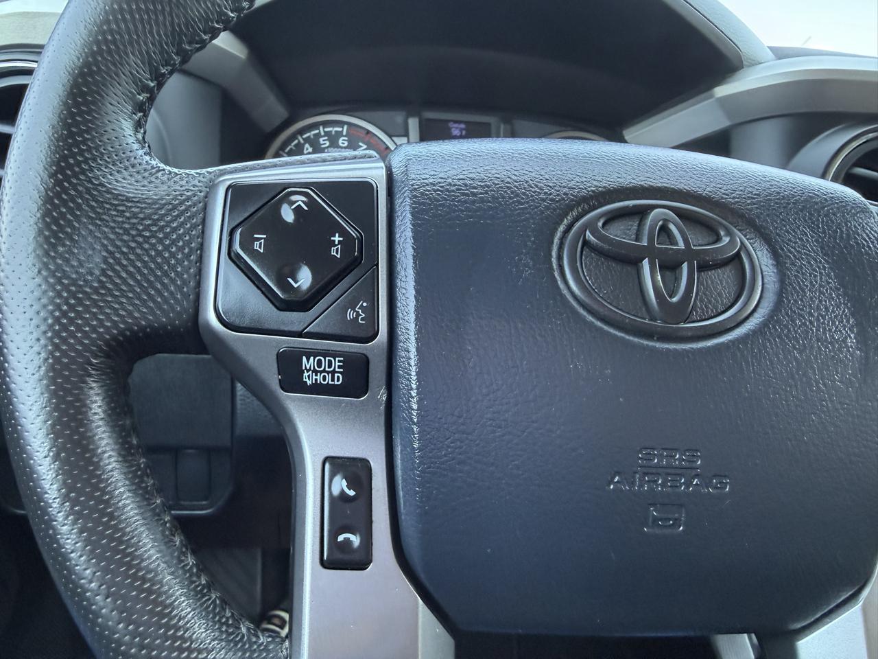 Toyota Tacoma SR5 Double Cab 5' Bed V6 4x2 AT (Natl) 2020