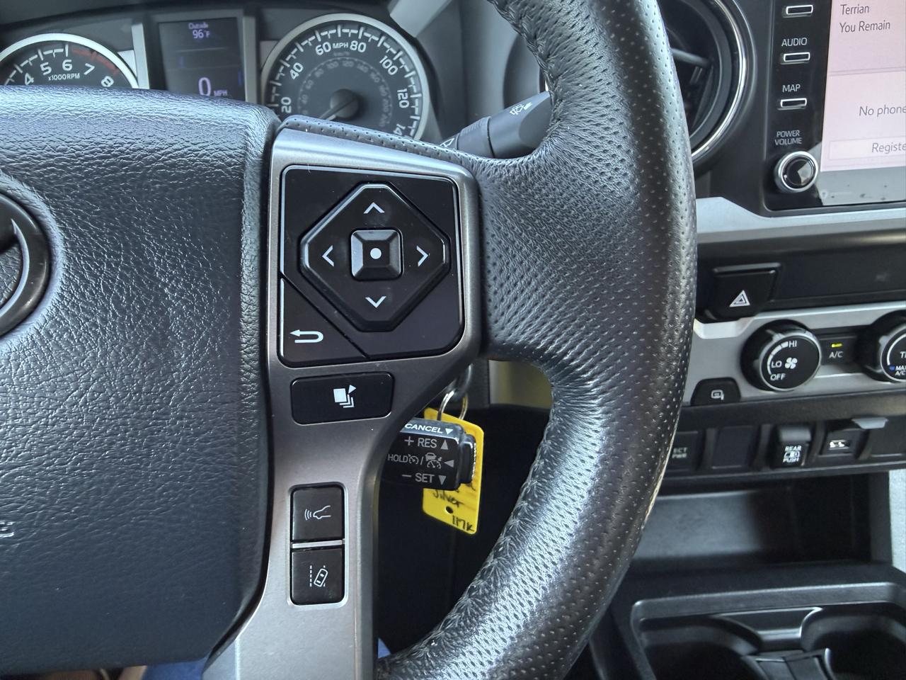 Toyota Tacoma SR5 Double Cab 5' Bed V6 4x2 AT (Natl) 2020