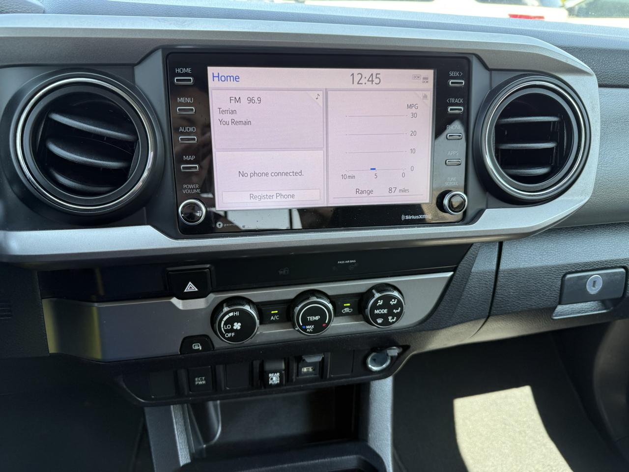 Toyota Tacoma SR5 Double Cab 5' Bed V6 4x2 AT (Natl) 2020