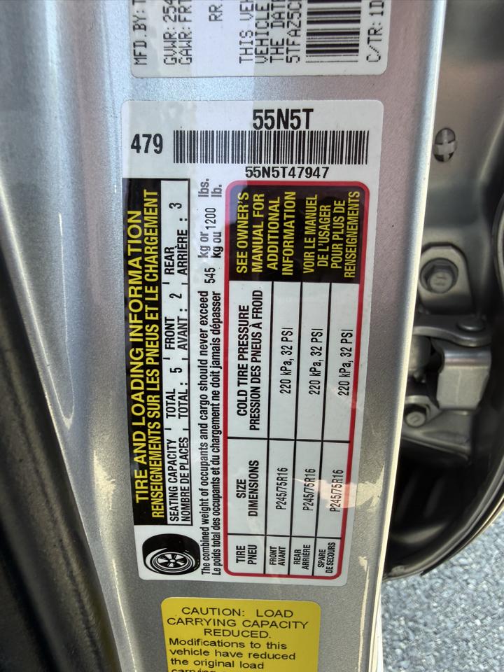 Toyota Tacoma SR5 Double Cab 5' Bed V6 4x2 AT (Natl) 2020