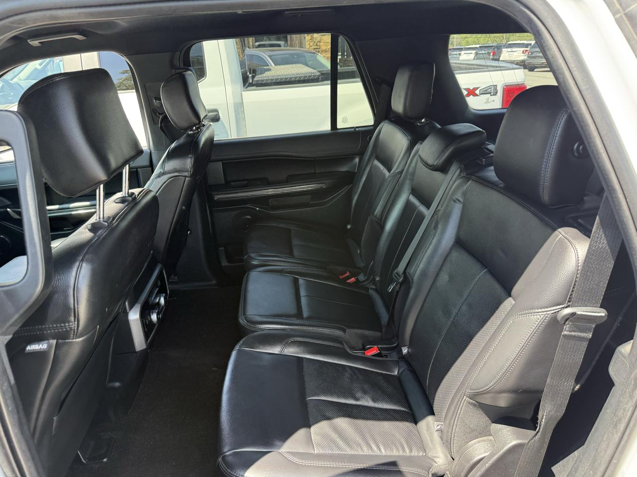 Ford Expedition XLT 2020