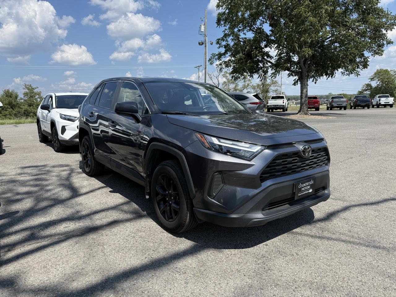 Toyota RAV4 LE 2024