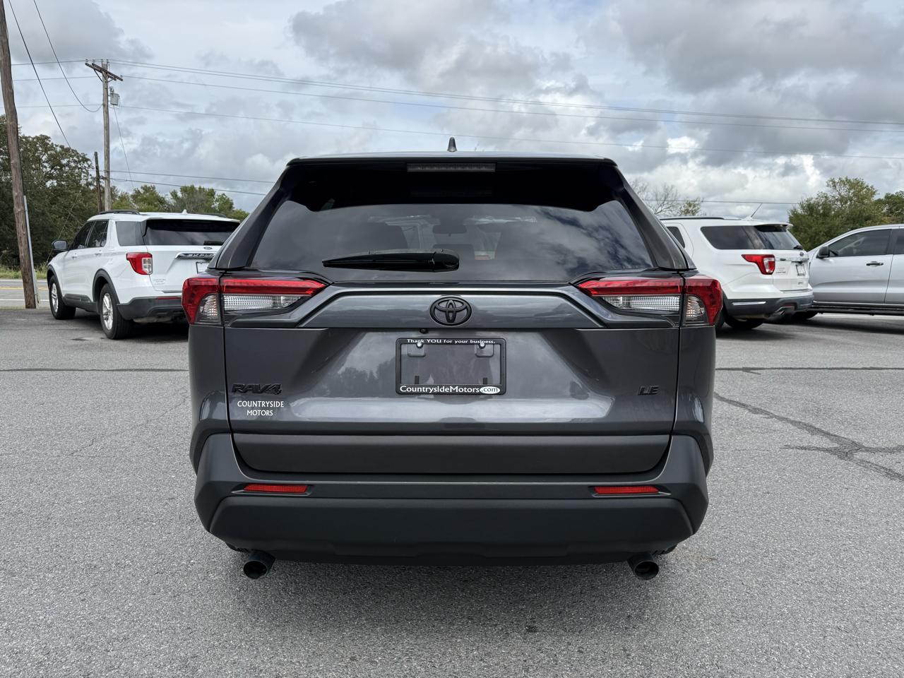 Toyota RAV4 LE 2024