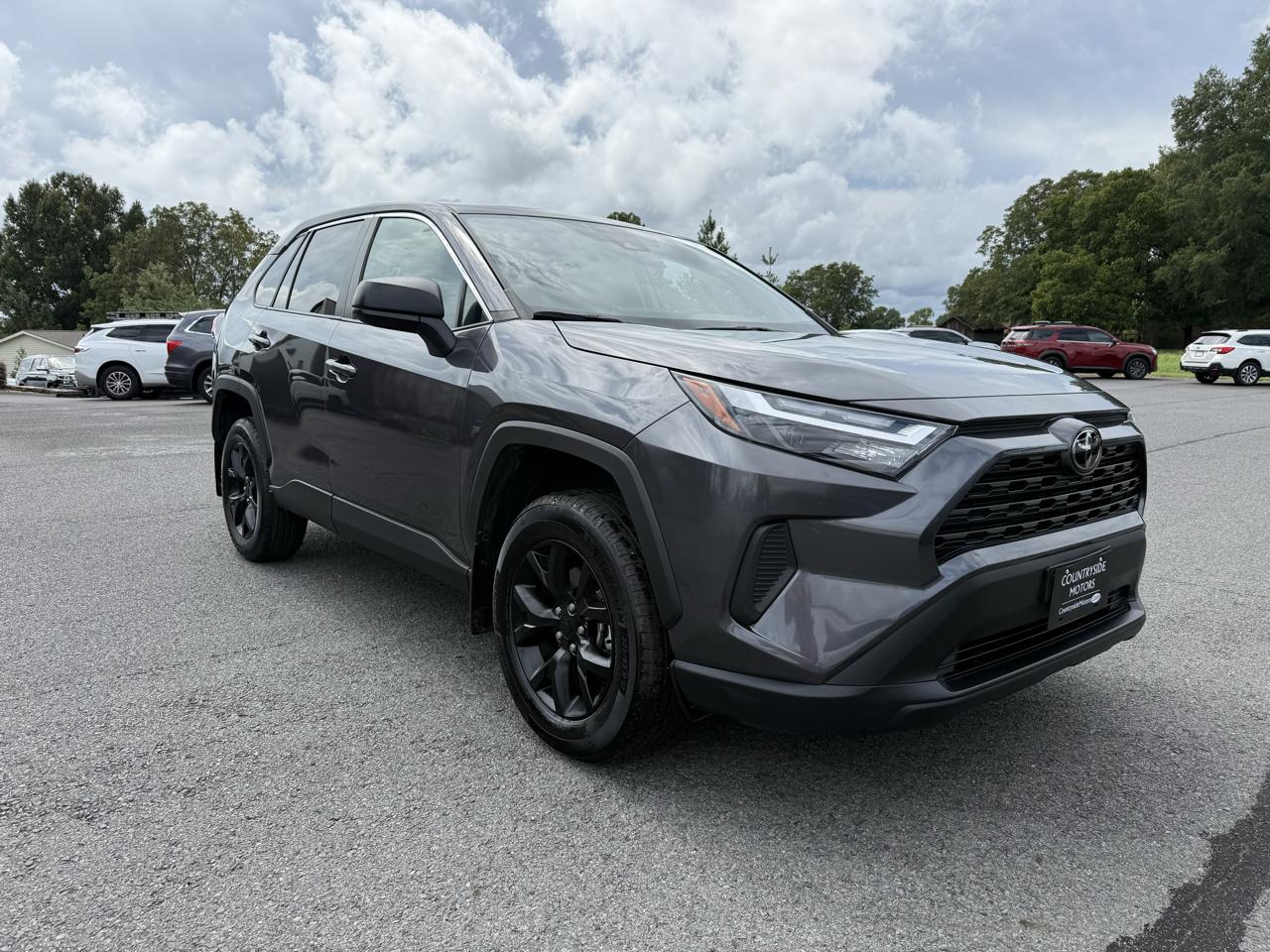 Toyota RAV4 LE 2024