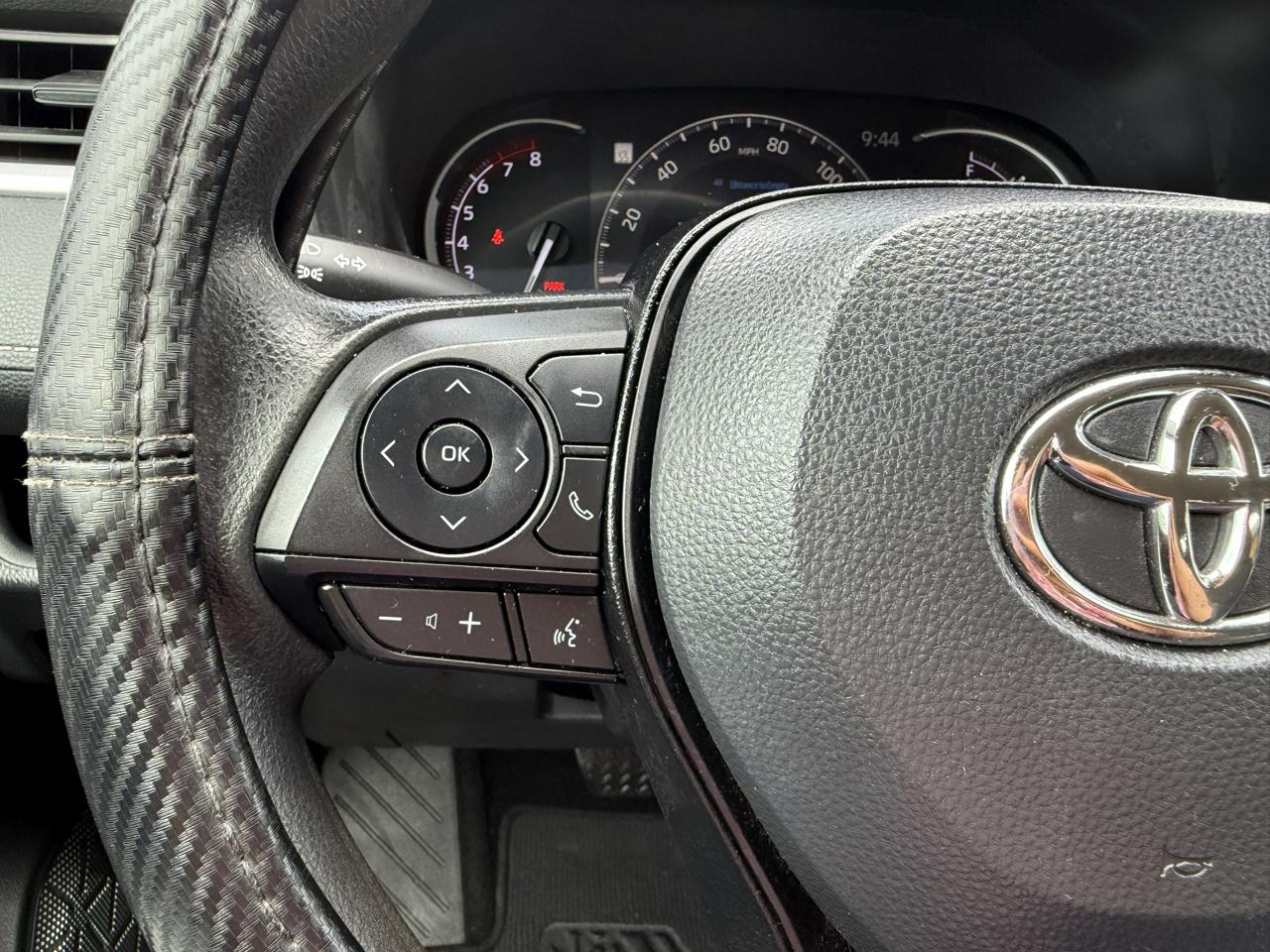 Toyota RAV4 LE 2024