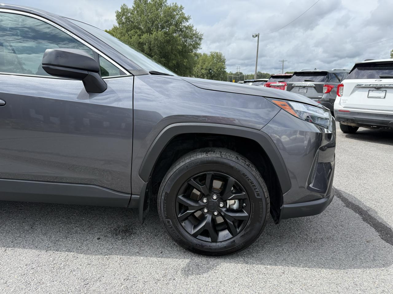 Toyota RAV4 LE 2024