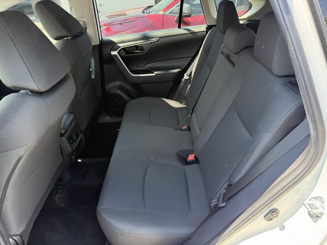 Toyota RAV4 LE 2023