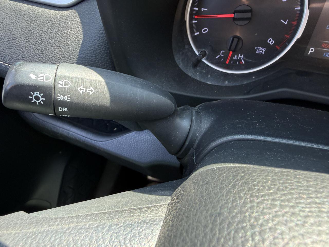 Toyota RAV4 LE 2022
