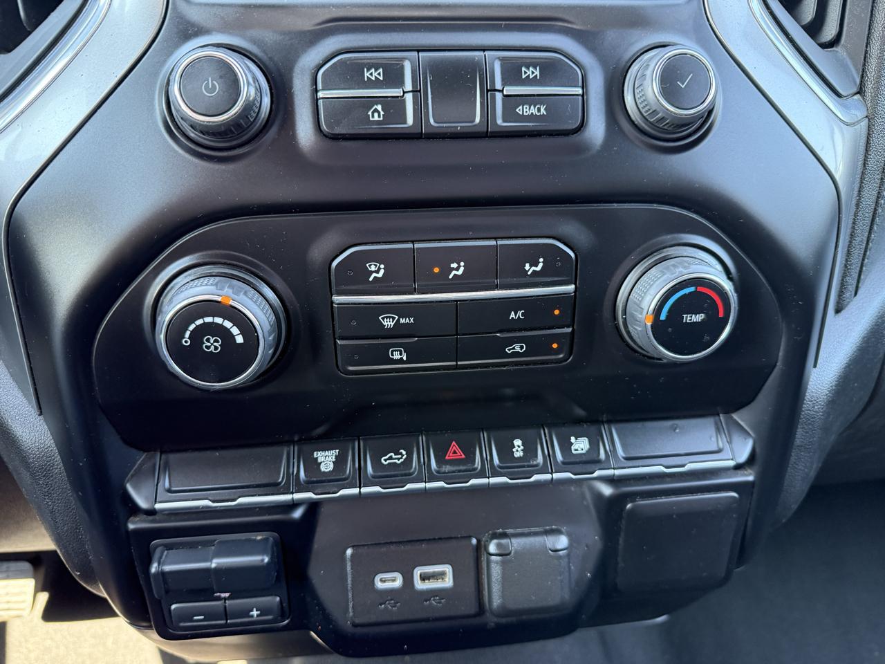 Chevrolet Silverado 2500HD LT Crew Cab 4WD 2023