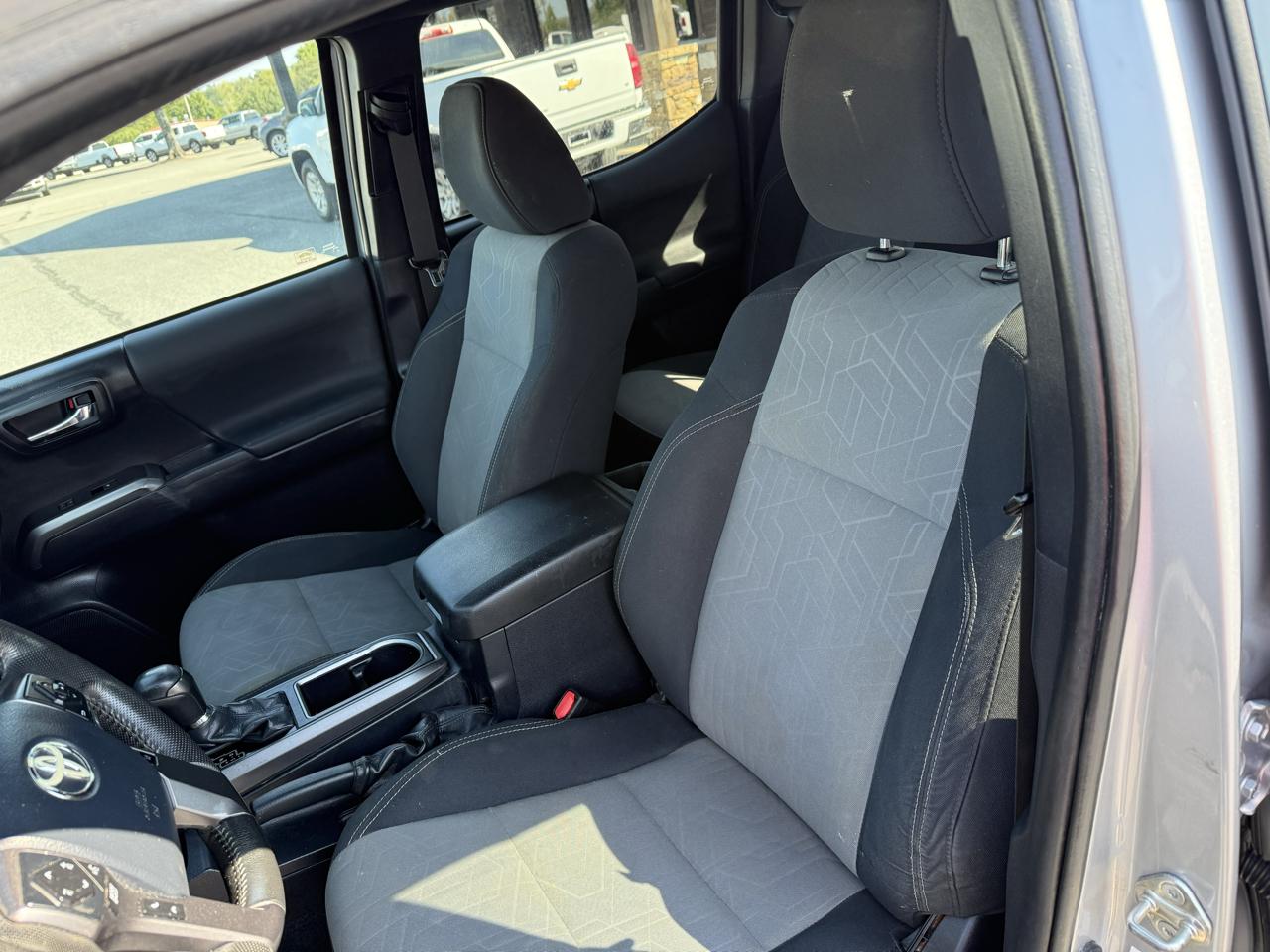 Toyota Tacoma TRD Off Road Double Cab 5' Bed V6 4x4 AT (Natl) 2020