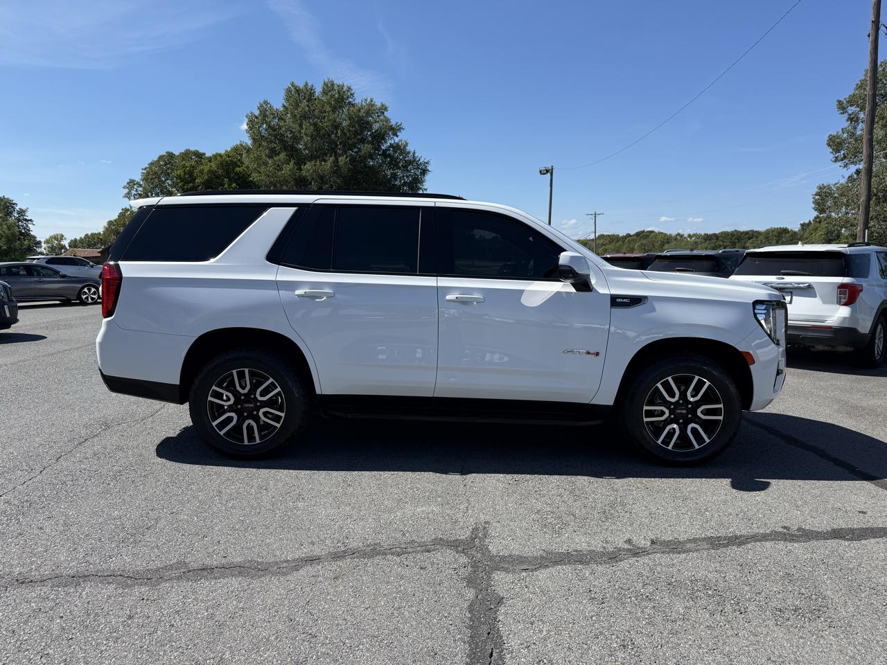 GMC Yukon AT4 2024