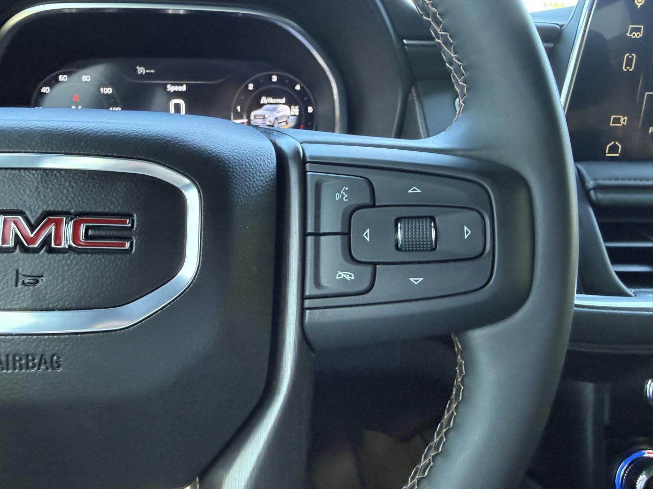 GMC Yukon AT4 2024