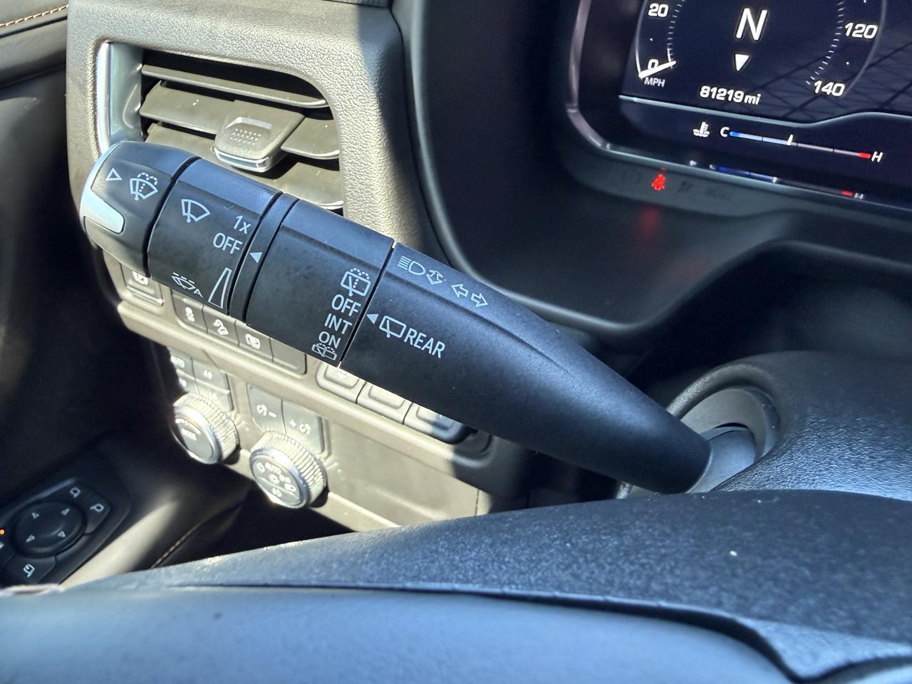 GMC Yukon AT4 2024