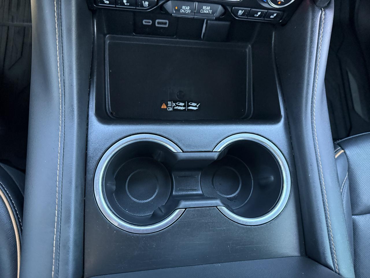 GMC Yukon AT4 2024