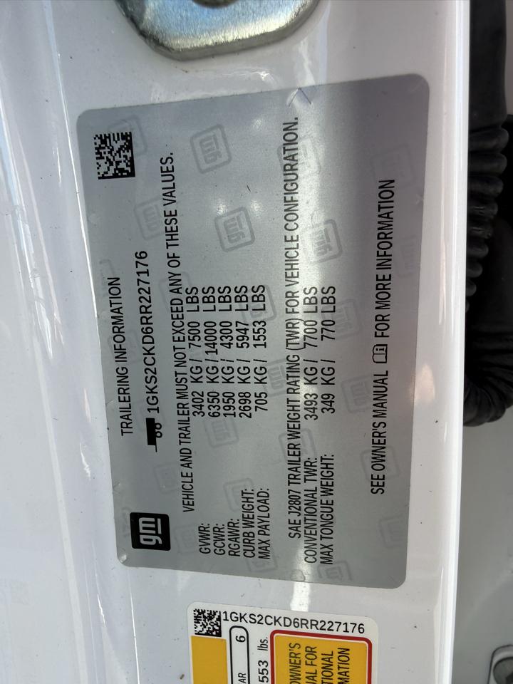 GMC Yukon AT4 2024