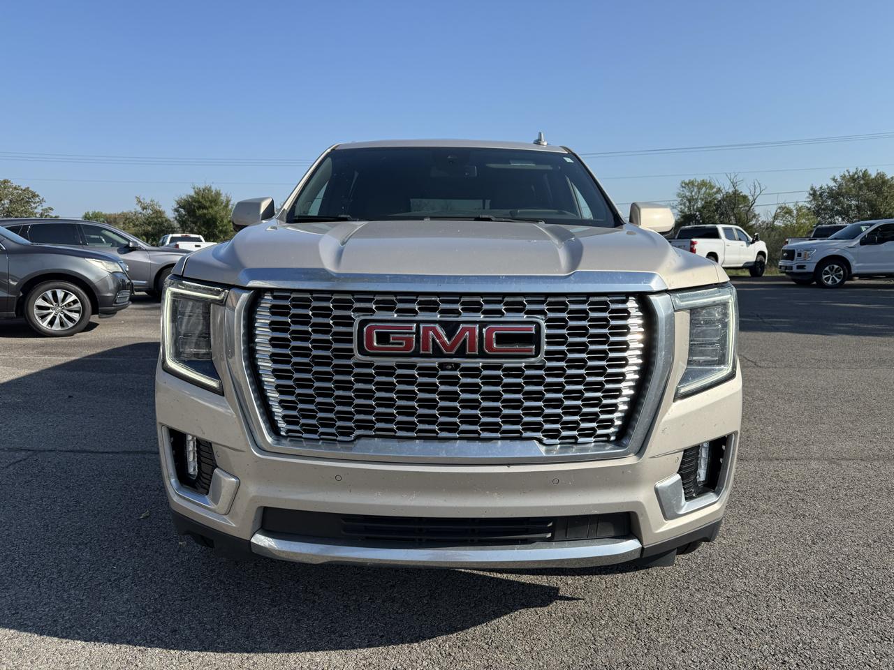 GMC Yukon XL Denali 4WD 2023