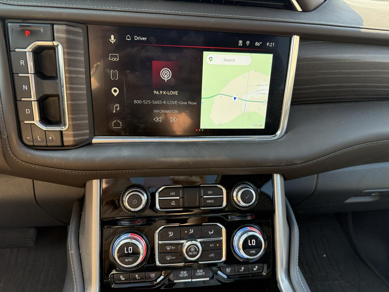 GMC Yukon XL Denali 4WD 2023