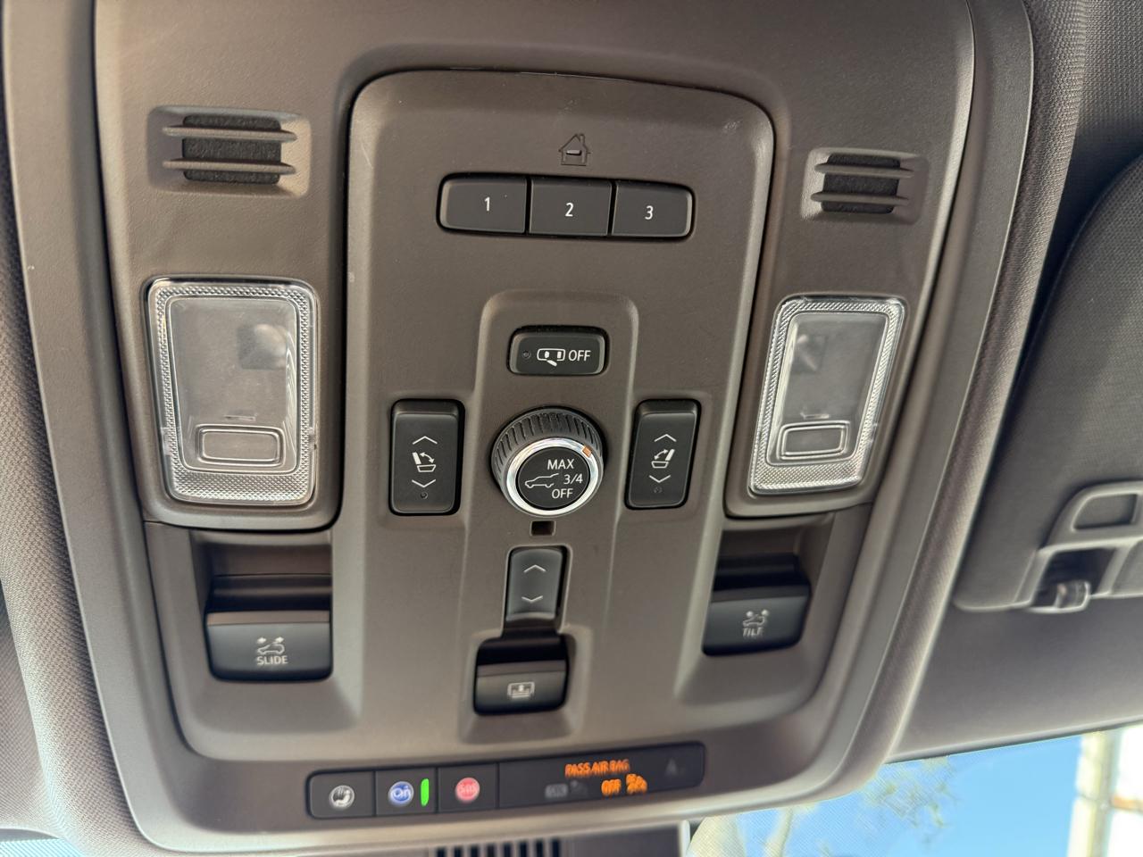 GMC Yukon XL Denali 4WD 2023