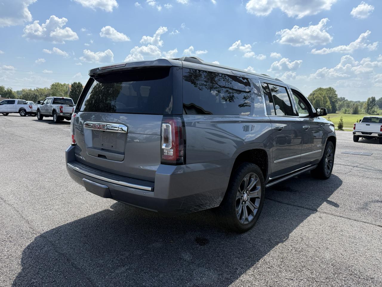 GMC Yukon XL Denali 4WD 2020